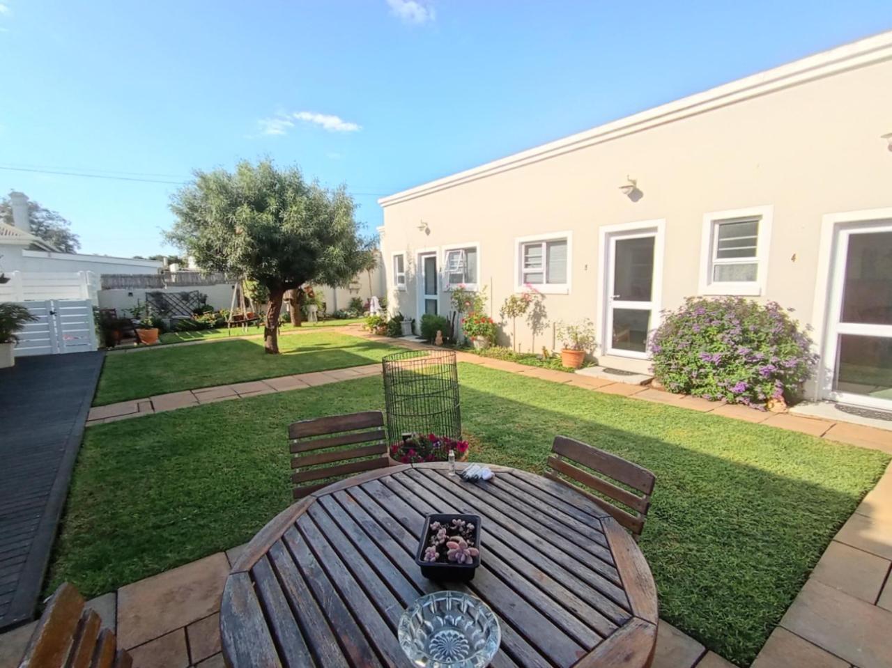 Urban Manor Bed & Breakfast Port Elizabeth Exterior foto