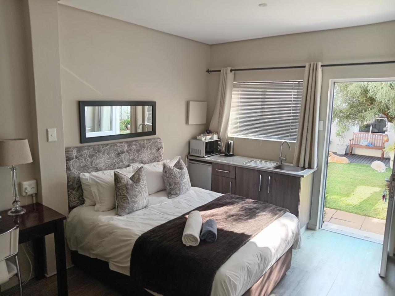 Urban Manor Bed & Breakfast Port Elizabeth Exterior foto
